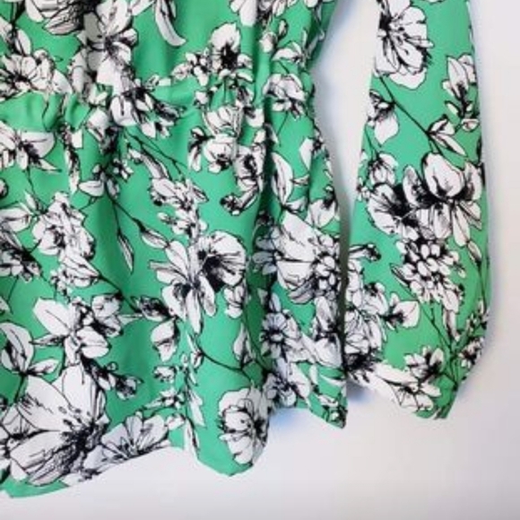 Floral Long Sleeved Belted Blouse - Picture 10 of 10